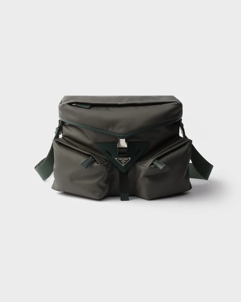 Prada Schultertasche aus Re-Nylon und Leder Waldgrün