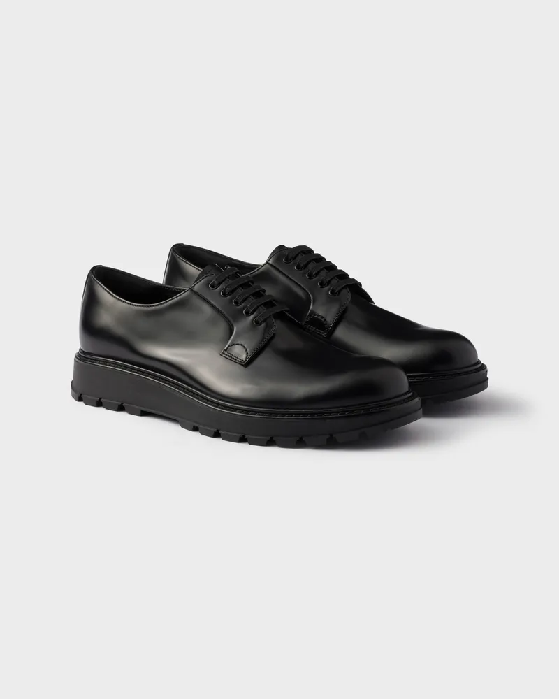 Prada Schnürschuhe aus gebürstetem Leder Schwarz