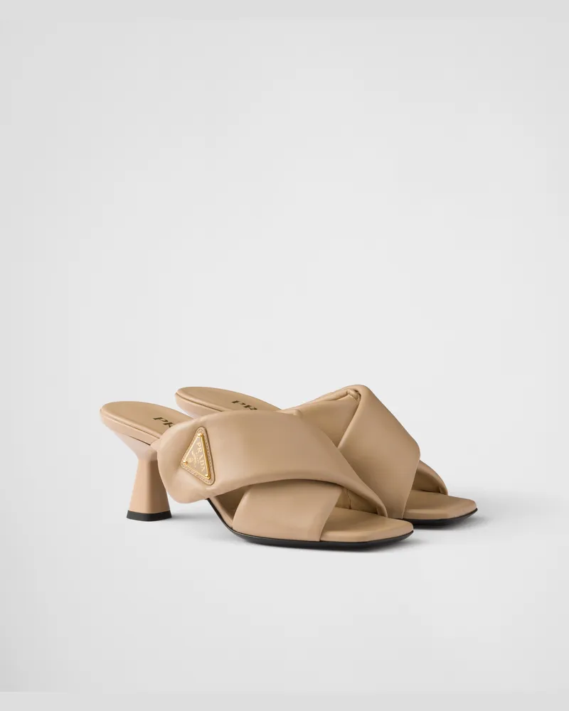Prada Sandalen aus gepolstertem Nappa-Leder Sandbeige