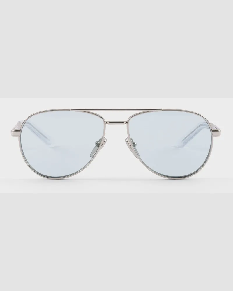 Prada Sonnenbrille mit der ikonischen Metallplakette Fliegerblaue
