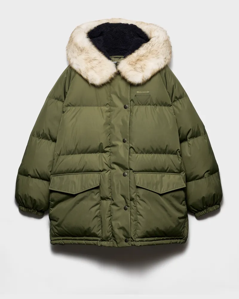 Prada Daunenjacke aus Re-Nylon Militärgrün