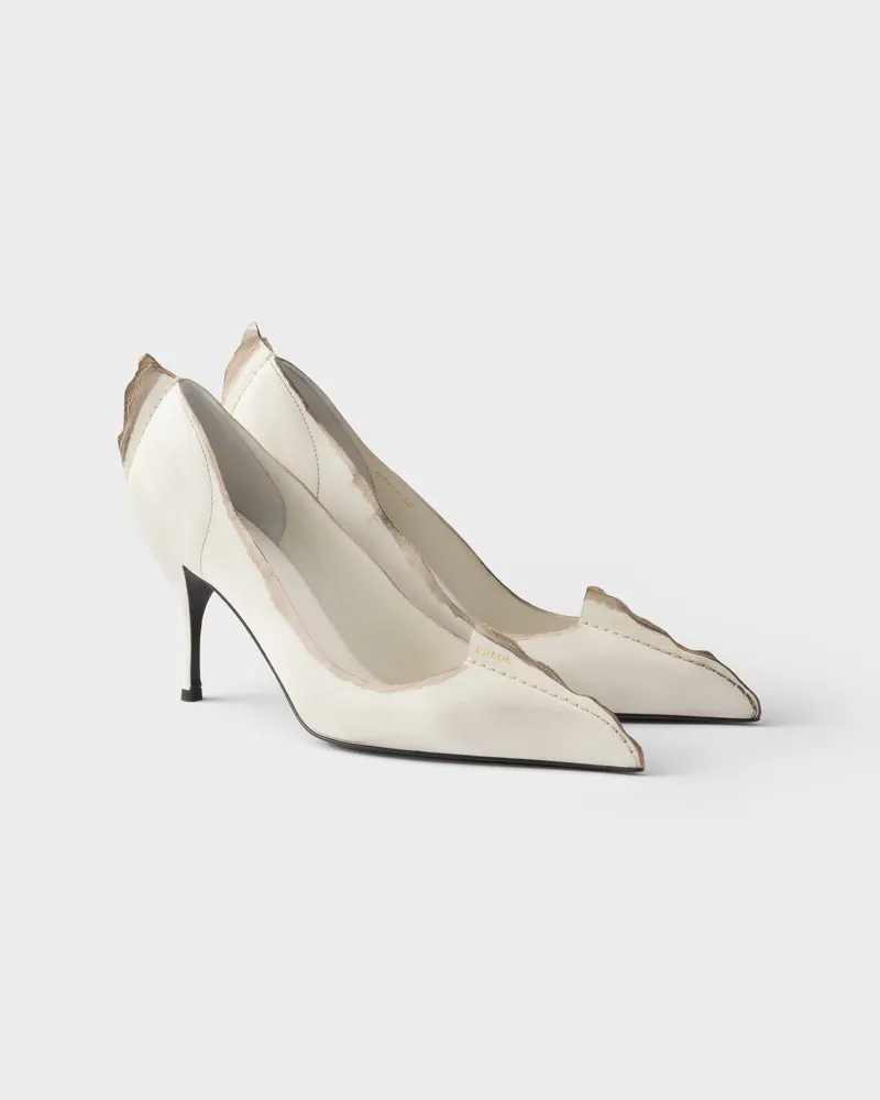 Prada Pumps aus antikem Leder Kalkweiss