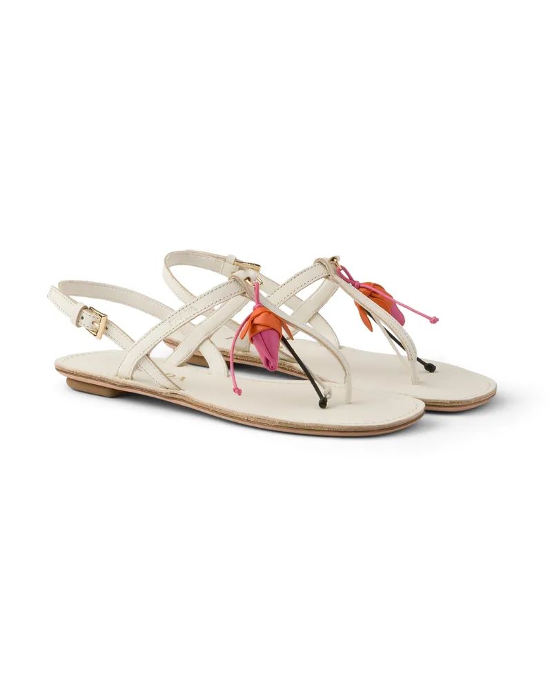 Prada Zehentrenner-sandalen Aus Antikisiertem Leder Mit Blumenverzierung, Damen, Kalkweiss, Größe Kalkweiss