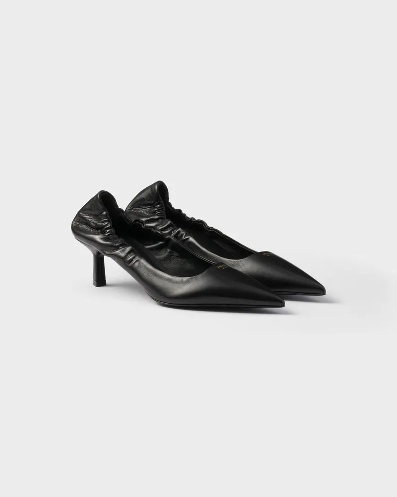 Prada Pumps aus Leder Schwarz