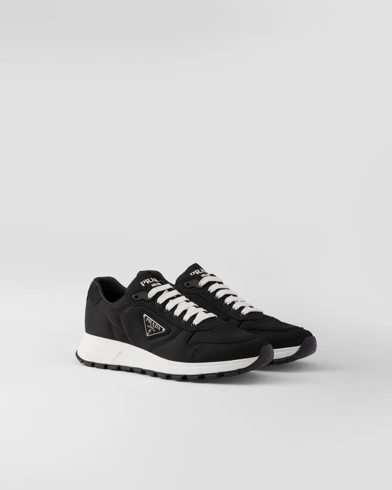 Prada Prax 01 Sneaker aus Re-Nylon Schwarz