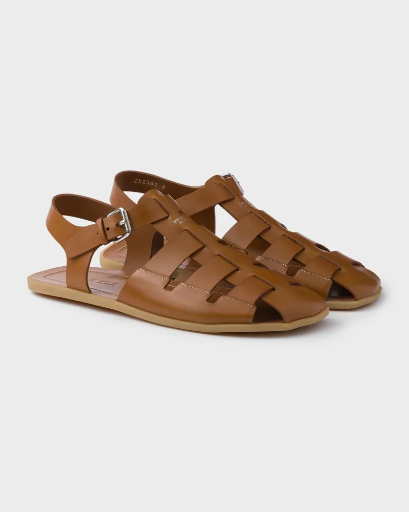 Prada Fischersandalen aus Leder Hellbraun