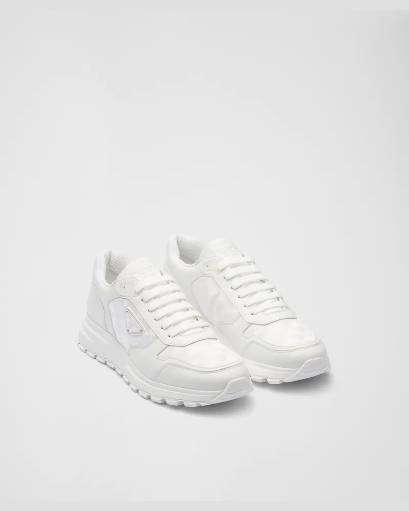 Prada High-Top-Sneaker aus Leder und Re-Nylon Weiss