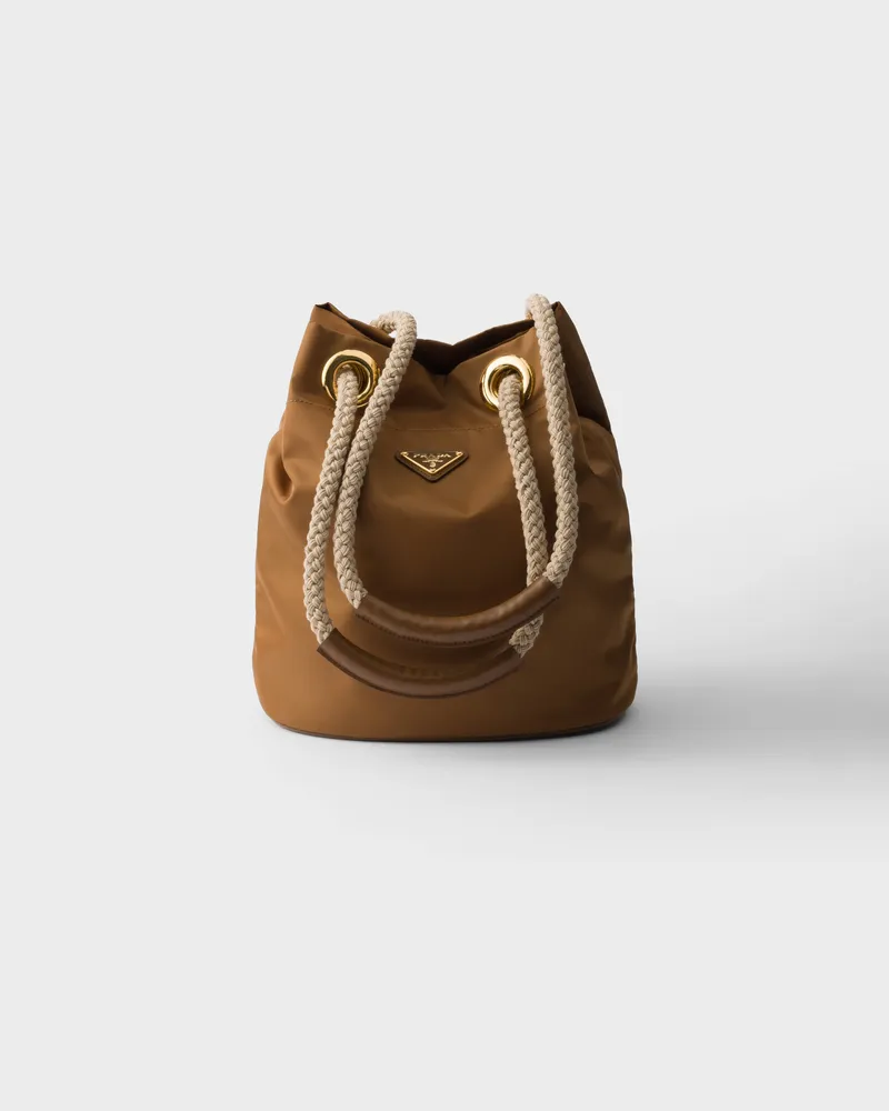 Prada Kleine  Mariner Bucket Bag aus Re-Nylon Brandy