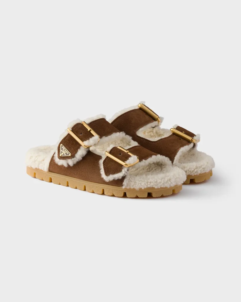Prada Slipper aus Wildleder und Lammfell Kakaobraun