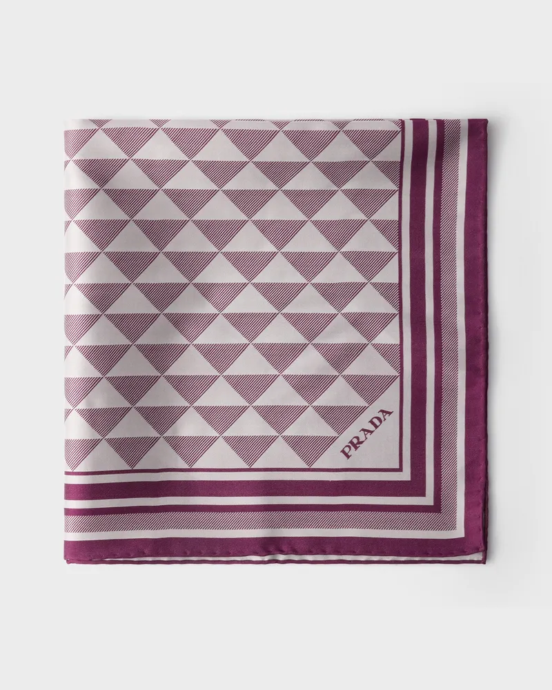 Prada Schal aus Seide mit Print, 55 x 55 Malve