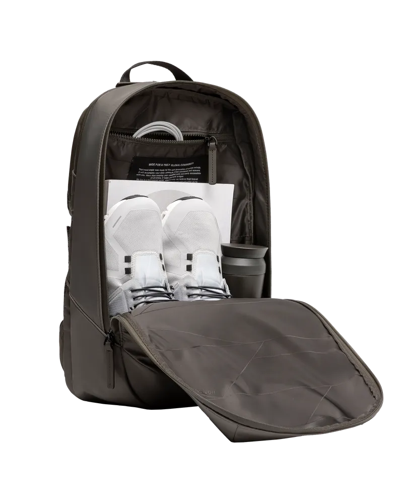 HORIZN STUDIOS Gion Backpack Pro in Dark Olive - Backpacks - - 0.75kg - 2-Year Warranty Dark