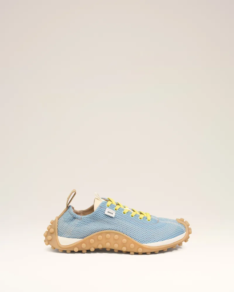AMI Paris Mirage Sneaker aus blauem Mesh Blau Unisex Sky