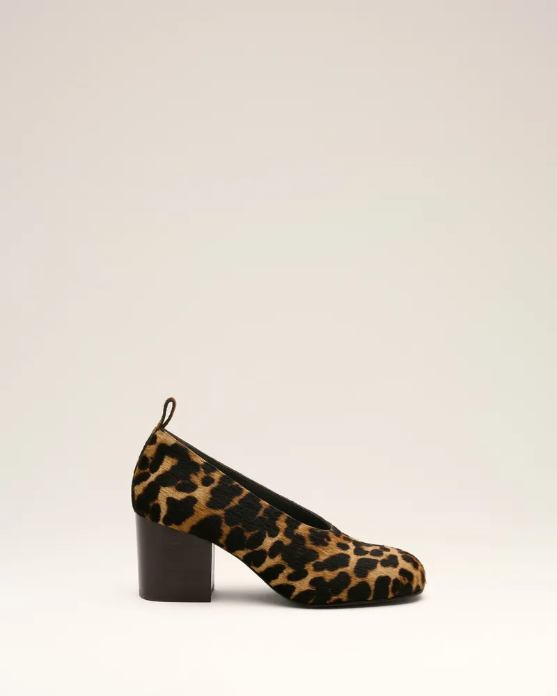 AMI Paris Pumps aus Kuhleder mit Leopardenmuster Beige - Größe für Damen Sand