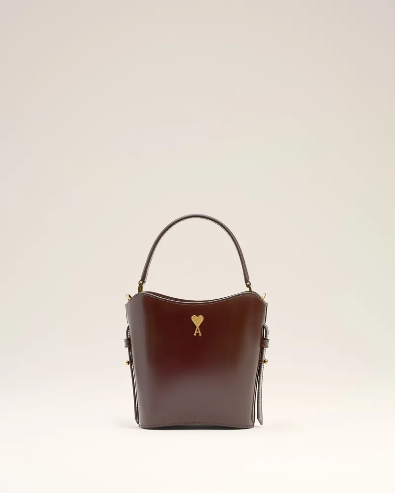 AMI Paris Mini Paris Paris Bucket Bag aus glasiertem Leder in Burgundy Rot Unisex Cherry