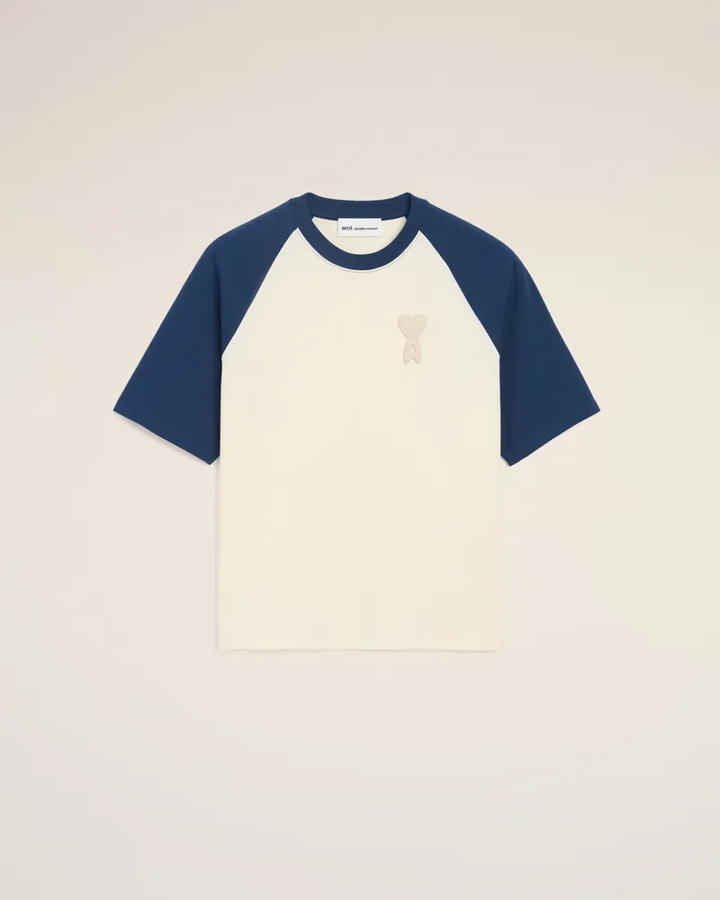 AMI Paris Weiß-blaues Baumwoll-T-Shirt mit gestricktem Ami De Coeur Aufnäher Blau Unisex Cremeweiss