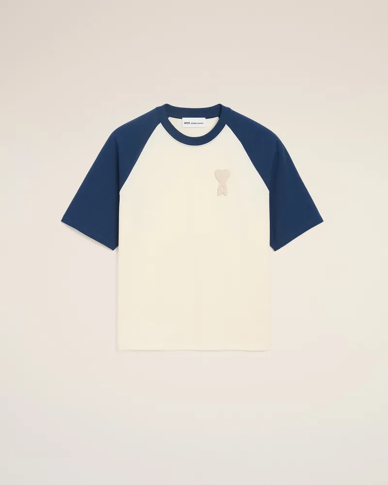 AMI Paris Weiß-blaues Baumwoll-T-Shirt mit gestricktem Ami De Coeur Aufnäher Blau Unisex Cremeweiss