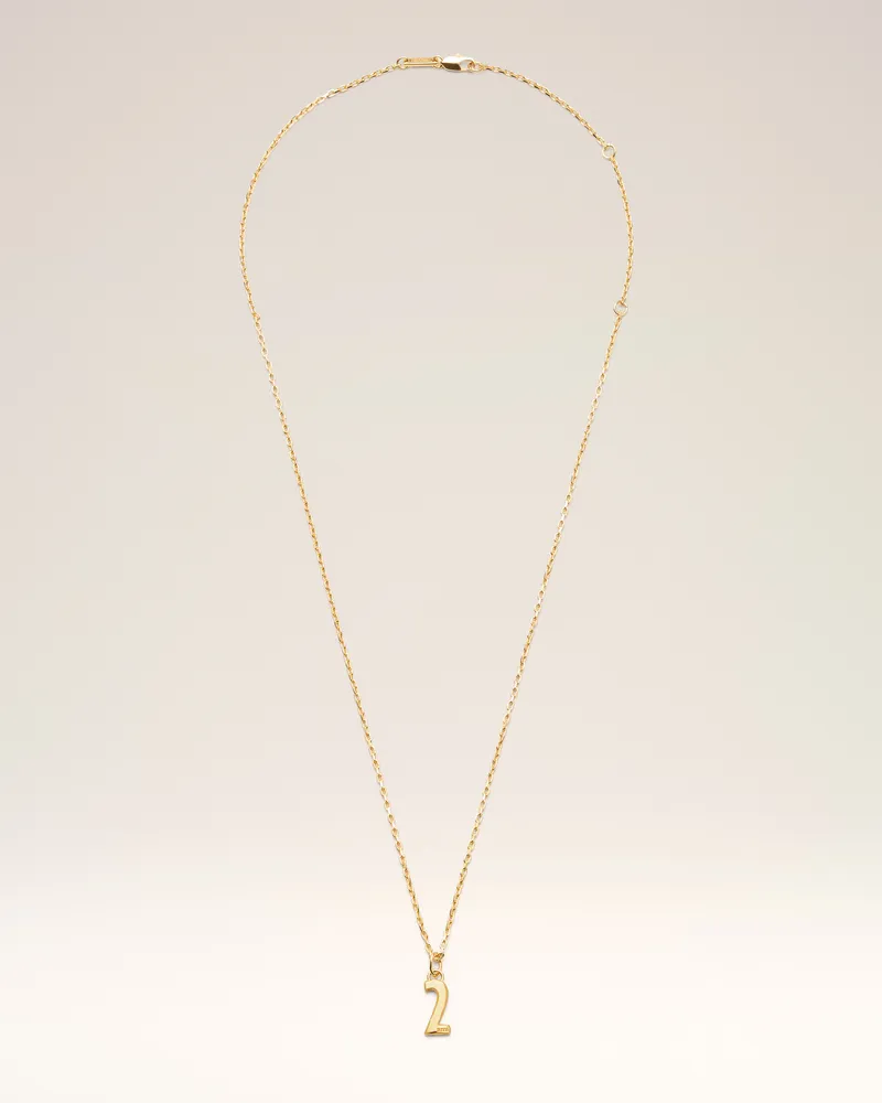 AMI Paris Halskette mit Anhänger „2“ aus gehämmertem goldfarbenem Messing Gelb Unisex Gold