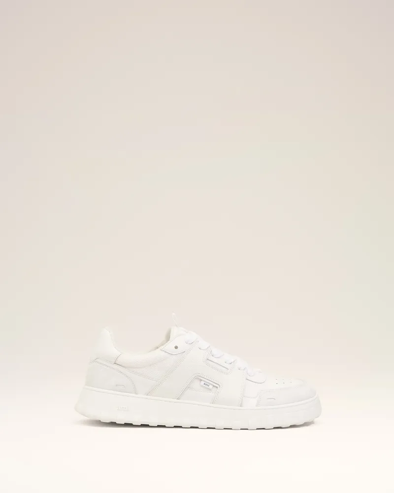AMI Paris A Walk Low-Top-Sneaker aus weißem Glattleder Weiß Unisex Weiss