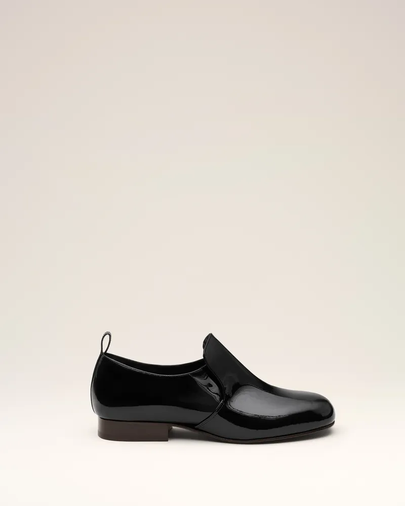 AMI Paris Schwarze flache Schuhe aus Kalbsleder Schwarz für Damen Schwarz