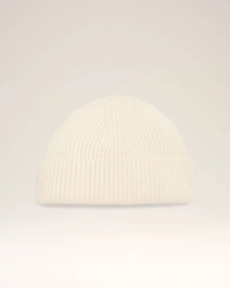 AMI Paris Ami Beanie aus weißer Wolle mit Lederetikett Weiß Unisex Weiss