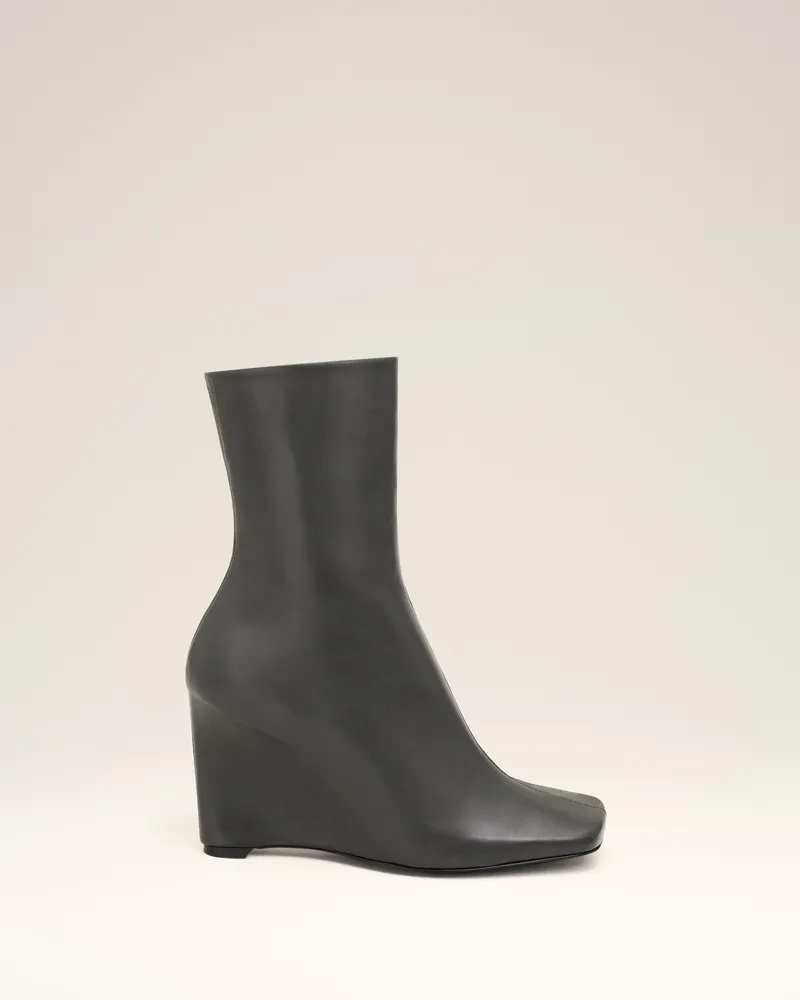 AMI Paris Zweifarbige Stiefeletten aus schwarzem Leder Grau für Damen Anthrazit