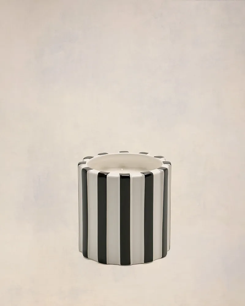 AMI Paris Kerze mit gestreifter Ami Signatur Weiß Unisex Schwarz