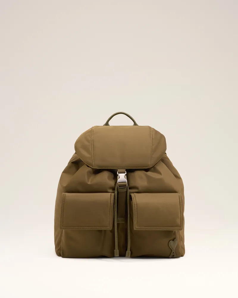 AMI Paris Marcel Rucksack mit Überschlag aus braunem Nylon Braun - Größe Unisex Trüffel