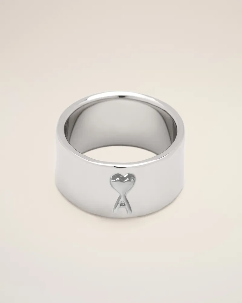 AMI Paris Ami de Coeur Ring aus silberfarbenem, gehämmertem Messing Grau Unisex Silber
