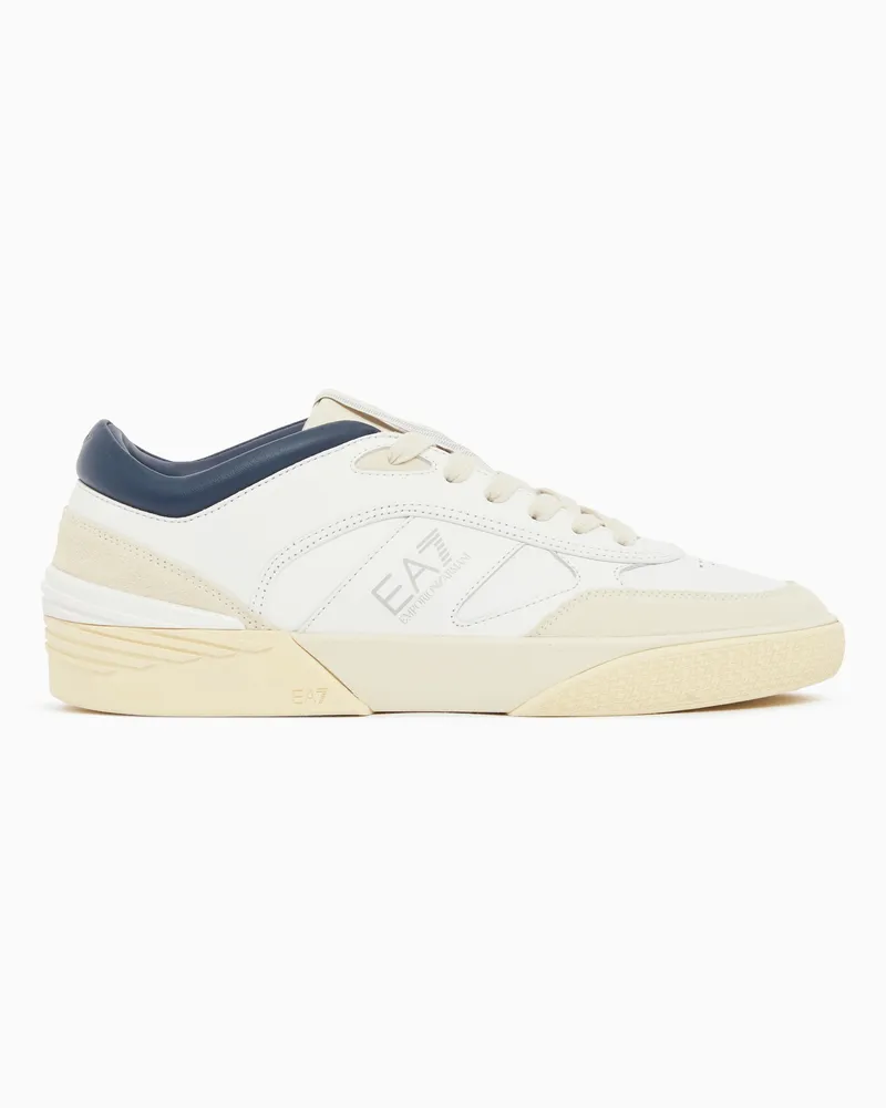 EA7 OTG Pride Luxe Ledersneaker mit Veloursledereinsätzen Weiß