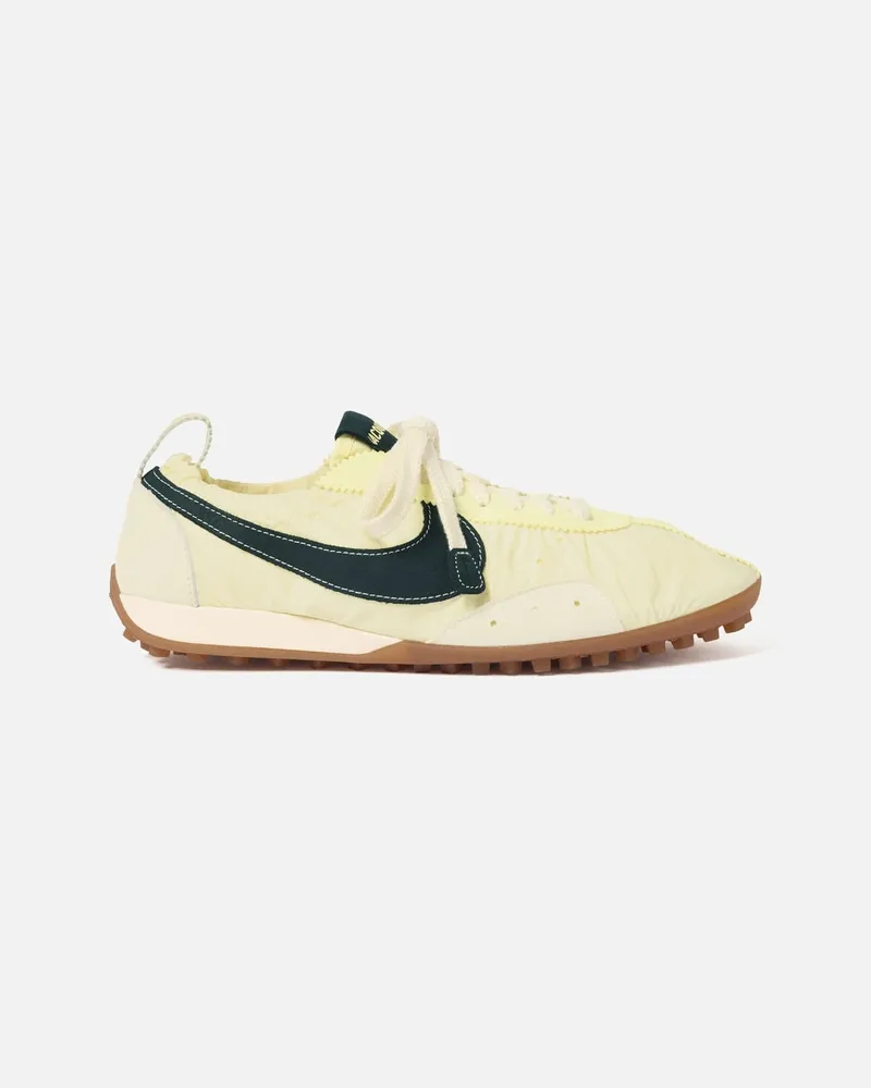 Jacquemus Moon Shoe Jacquemus + Nike - Pale Yellow Pale