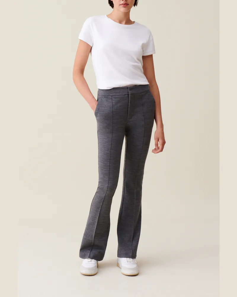 Claudie Pierlot Graue, eng anliegende Flare-Hose Grau-meliert