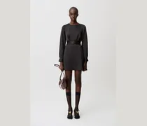 Kurzes fließendes Kleid aus Satin