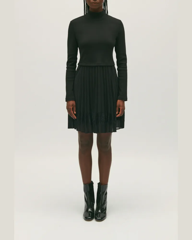 Claudie Pierlot Kurzes plissiertes Kleid Twist schwarz Schwarz