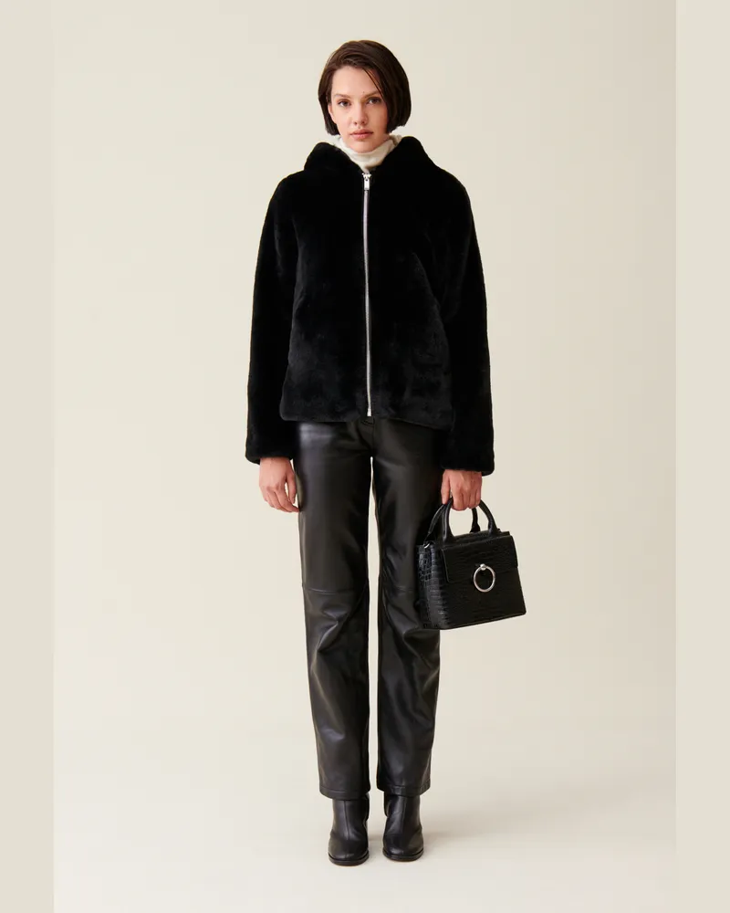 Claudie Pierlot Kapuzenjacke aus Kunstpelz Schwarz