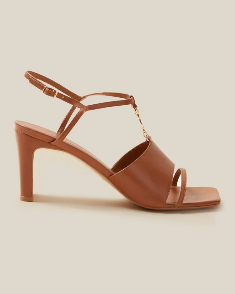 Claudie Pierlot Sandalen mit CP-Schmuckabsatz Kamel