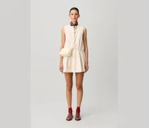 Helles ausgestelltes Jeanskleid