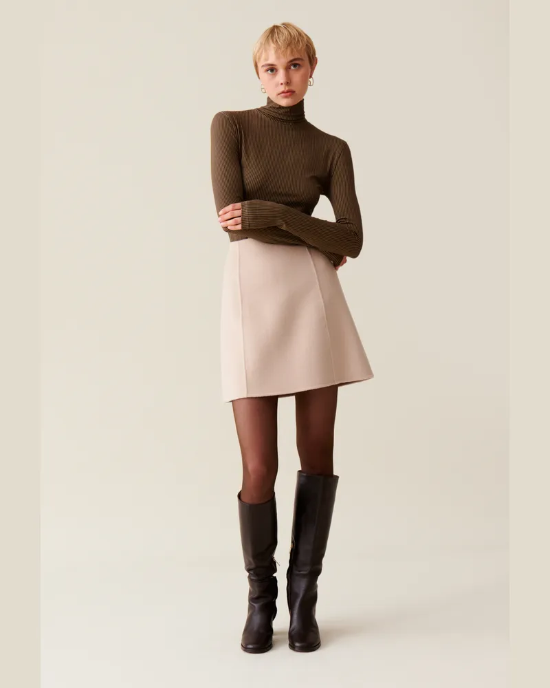 Claudie Pierlot Eng anliegender Rollkragentop Gelb