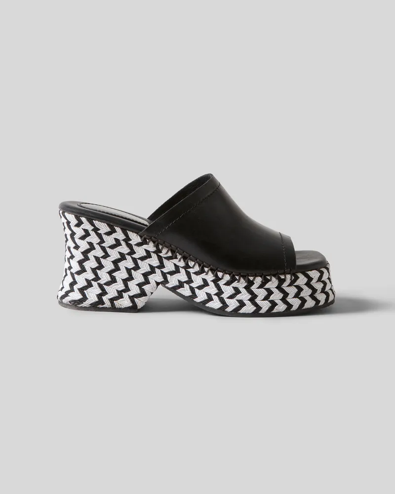 Claudie Pierlot Zweifarbige geflochtene Raphia-Mules Schwarz