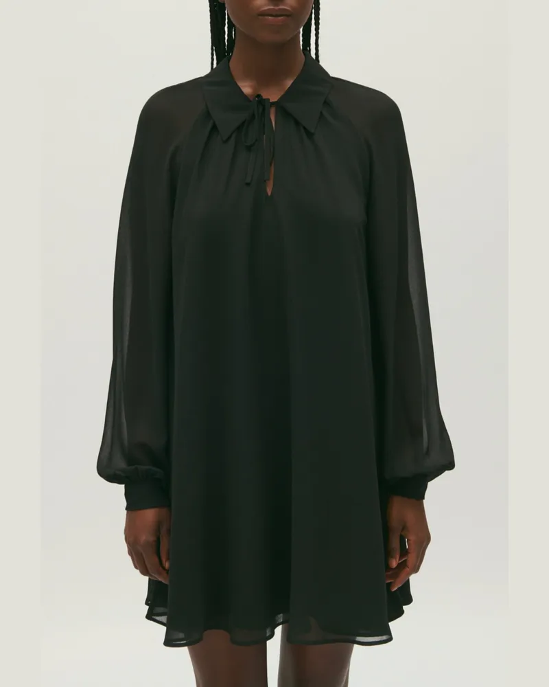 Claudie Pierlot Kurzes, fließendes Kleid Schwarz