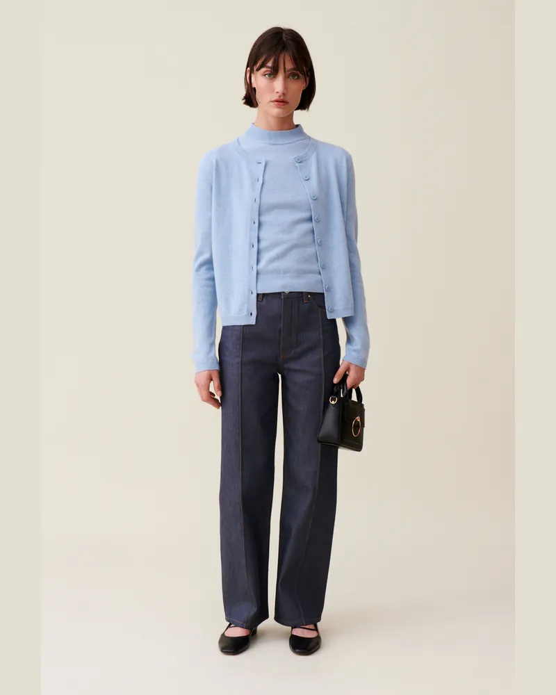 Claudie Pierlot Wollcardigan mit CP-Stickerei Himmel-blau