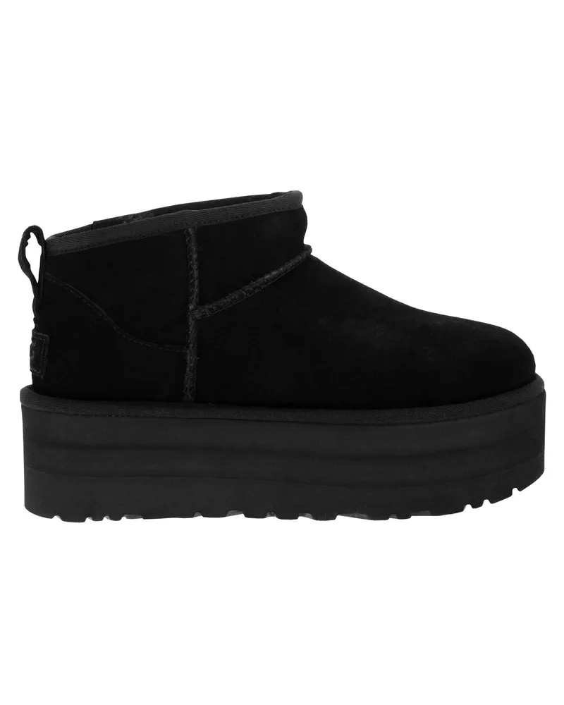 UGG Ultra Mini Classic Stiefel mit Plateau Schwarz