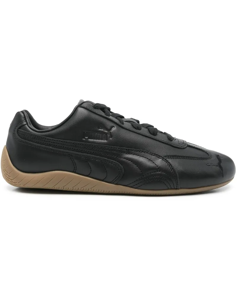 Puma Herstellung aus Materialien aller Köpfe 