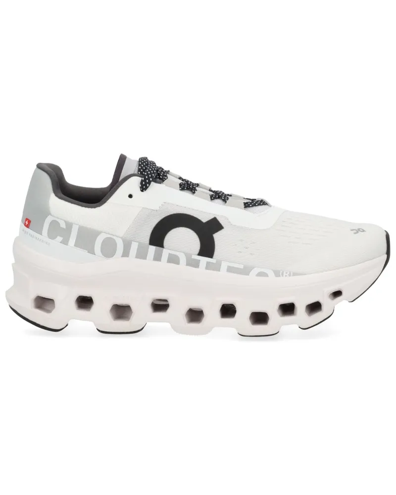 ON Auf "CloudMster" Sneaker White