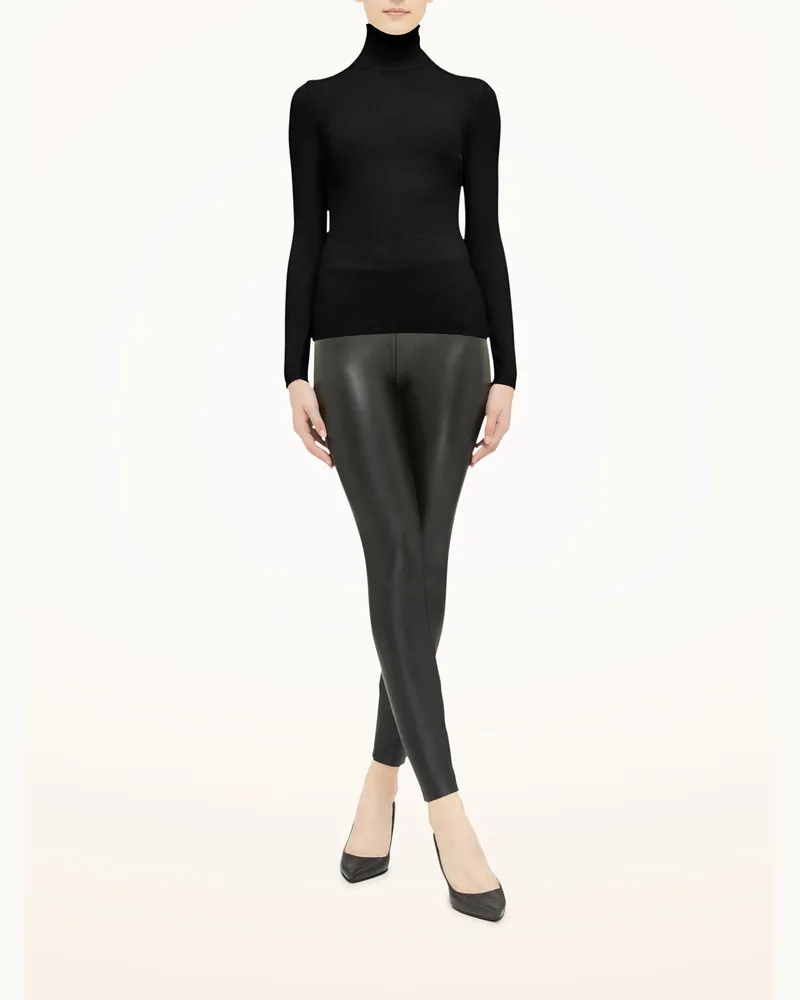 Wolford und Black