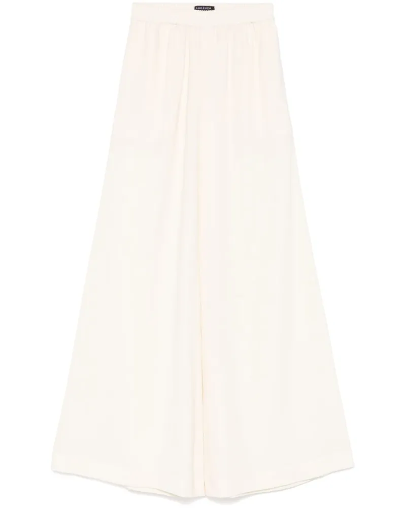 Gianluca Capannolo Antonia Hosener White