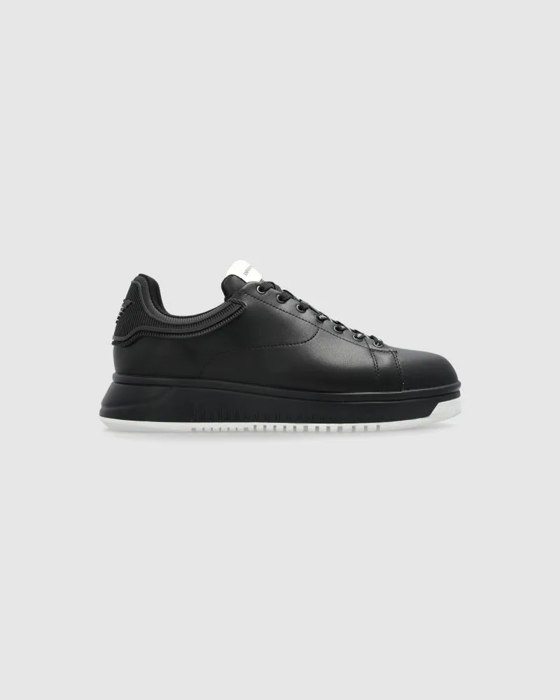 Emporio Armani Leder -Turnschuhe Black