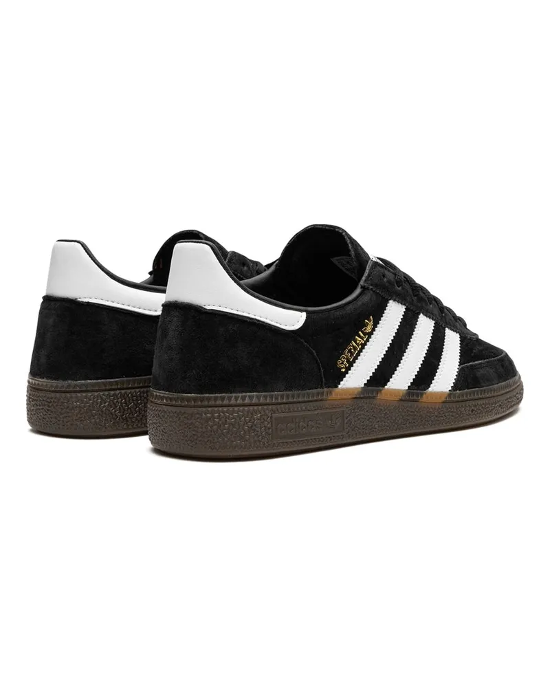 adidas Dies ist das erste Mal, dass ich ein Handballspiel gesehen habe 