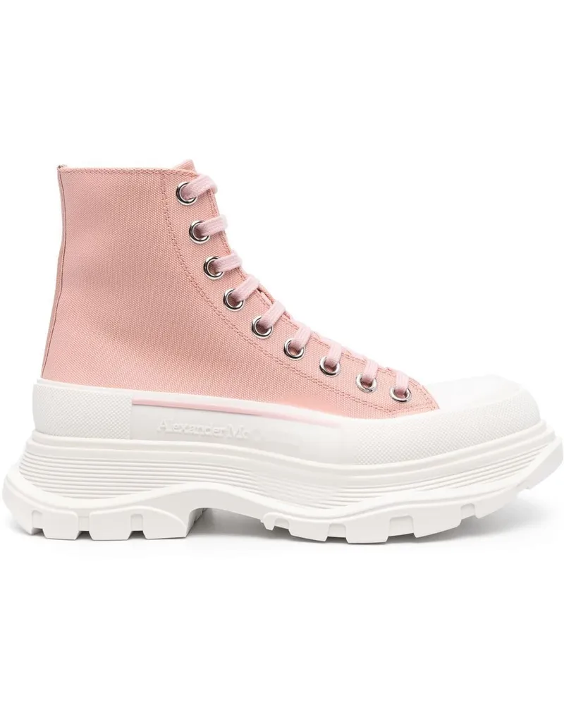 Alexander McQueen treten Slick -Knöchelstiefel auf Pink
