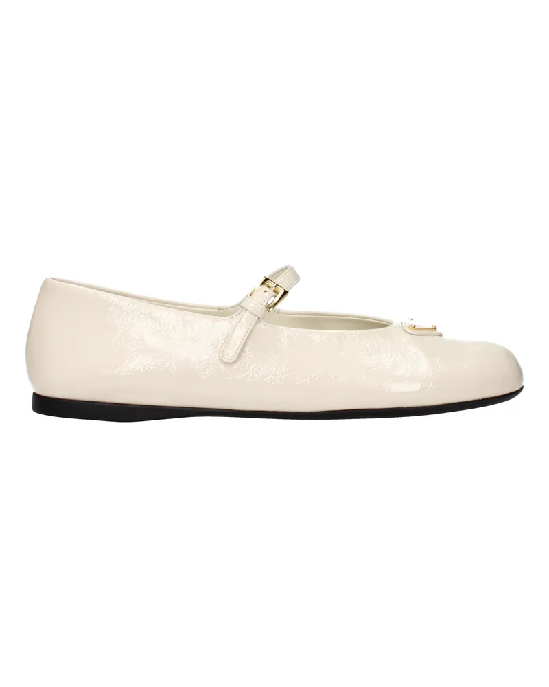 Prada Damens Ballerinas aus Lackleder in Beige/Elfenbein -