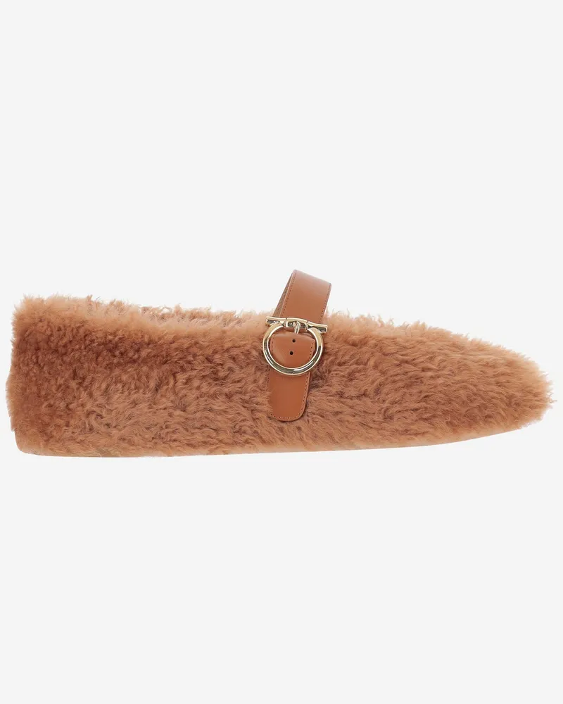 Ferragamo  Beige
